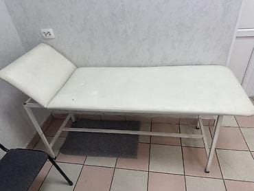 Медицинская кушетка с подголовником - Конструкция: металлический