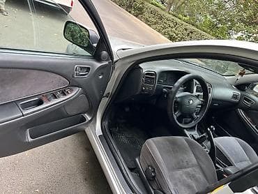 corolla e120: Toyota Avensis: 2002 г., 1.8 л, Механика, Бензин, Хэтчбэк — 10