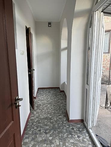 требуется парикмахер: 70 м², 2 комнаты, Евроремонт, Кондиционер — 3