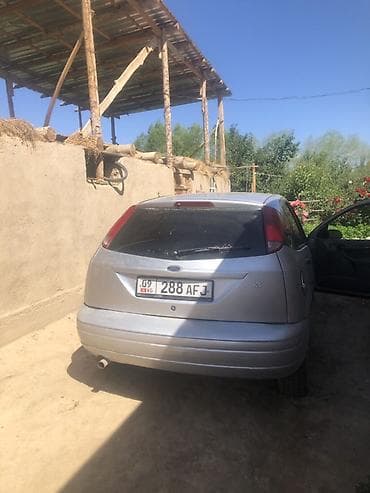 Транспорт: Ford Focus: 2005 г., 2 л, Автомат, Бензин, Хэтчбэк — 3