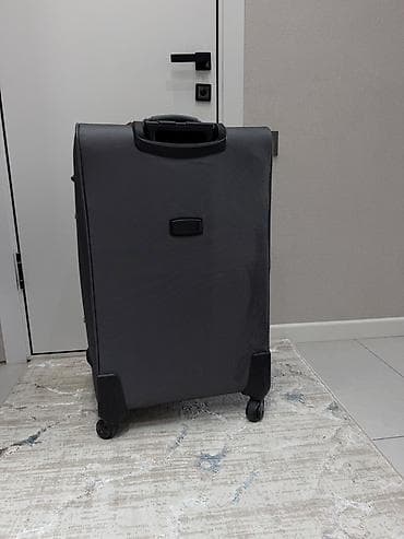 trolly bag: Легкий дорожный чемодан MerQiTum на 4 колесах - Материал: прочный — 4