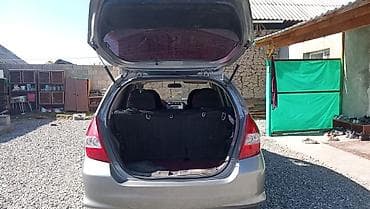 fit 2012: Honda Fit: 2002 г., 1.4 л, Ручные, Бензин, Хэтчбэк — 3