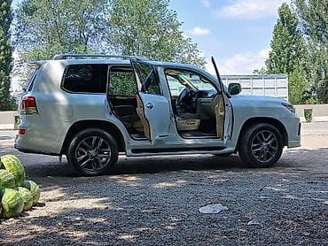 ford expedition: Toyota Land Cruiser: 2015 г., Автомат, Бензин, Внедорожник — 1