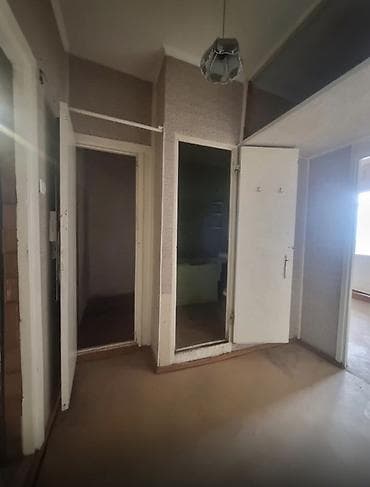 all group: 1 комната, 36 м², 106 серия, 7 этаж, Старый ремонт — 4