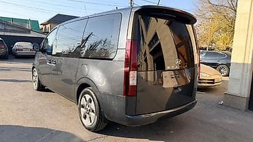 hyundai staria: Hyundai Staria: 2021 г., 2.2 л, Автомат, Дизель, Минивэн — 3