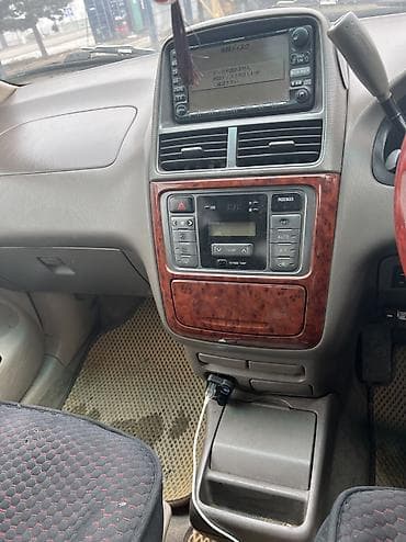 w220 3 2: Toyota Gaia: 2003 г., 2 л, Автомат, Бензин, Минивэн — 6