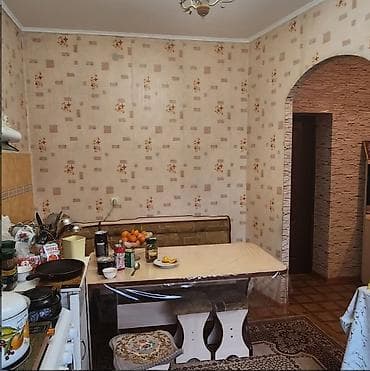 дом с участком: Продаётся жилой дом с участком. - Дом одноэтажный, вход через крыльцо — 4