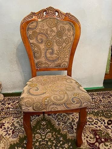 chair table: 30000 сом Продаётся стол со стульями Продаётся стол раздвижной 2м на — 2
