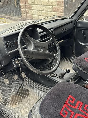 лет лампа: ВАЗ (ЛАДА) 4x4 Нива: 2000 г., Ручные, Бензин, Внедорожник — 3