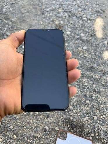айфон 11 белый бу: IPhone 11 Pro, Matte Midnight Green, Чехол — 1