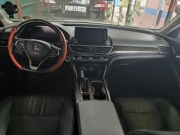Honda Accord: 2019 г., 1.5 л, Автомат, Бензин, Седан — 4