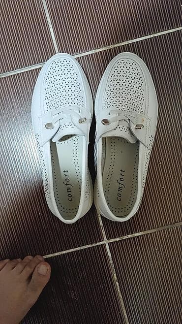 Личные вещи: Белые женские мокасины Comfort - Материал верха: гладкая экокожа с — 1