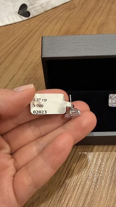 Свадебные платья и аксессуары: Серебряные серьги 925 пробы с крупными фианитами, новые ✨ Серьги с — 3