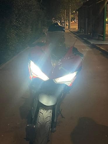 купить cafe racer: Спортивный мотоцикл в обвесе красного цвета - Агрессивный — 3