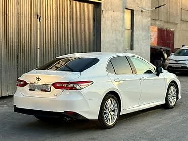 corolla 2004: Toyota Camry: 2020 г., 2.5 л, Автомат, Бензин, Седан — 2