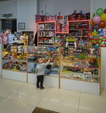 коммерческая недвижимость ош: Сдаю Островок в ТЦ, 10 м², Весна, С ремонтом, Действующий, С оборудованием — 1