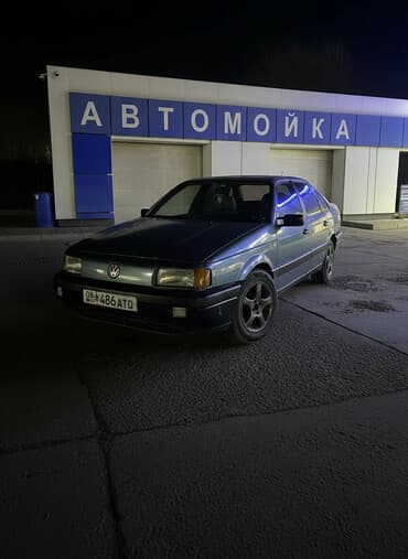 панель для авто: Volkswagen Passat: 1990 г., 1.8 л, Механика, Бензиновая, Седан — 1