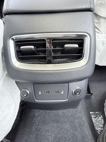 tayota progres: Hong qi H5 Дата выпуска: декабрь 2022 г. Пробег нового автомобиля: 0 — 9