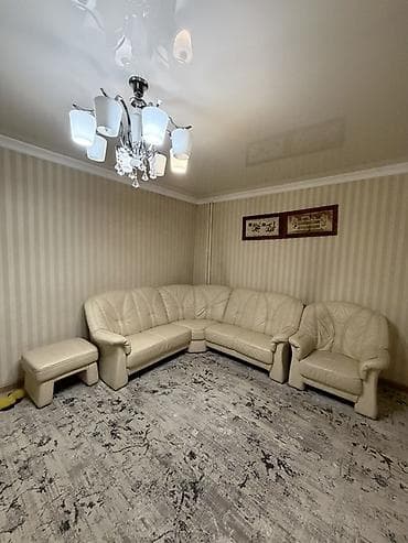 кожаный угловой диван: Комплект мягкой мебели, Б/у, Самовывоз, цвет - Бежевый — 2