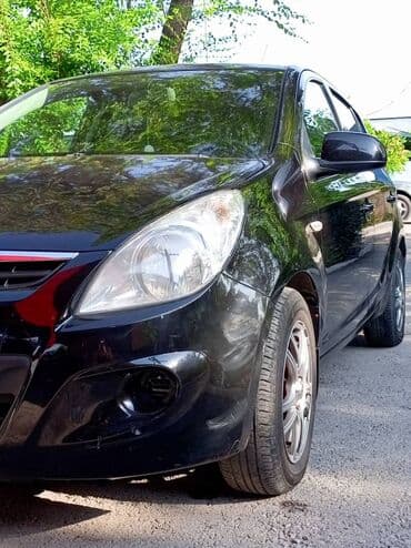 авто аванте: Hyundai i20: 2010 г., 1.4 л, Автомат, Бензин, Хэтчбэк — 2