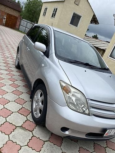 Унаа сатуу: Toyota Ist: 2003 г., 1.3 л, Автомат, Бензин, Хетчбек — 2