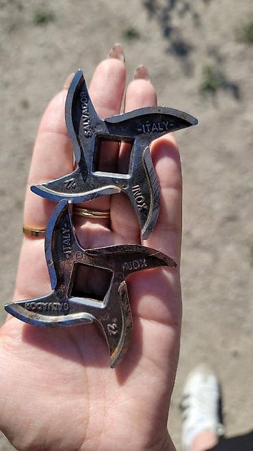 Компрессоры: Промышленная электрическая мясорубка TK22 - Корпус и бункер из — 5