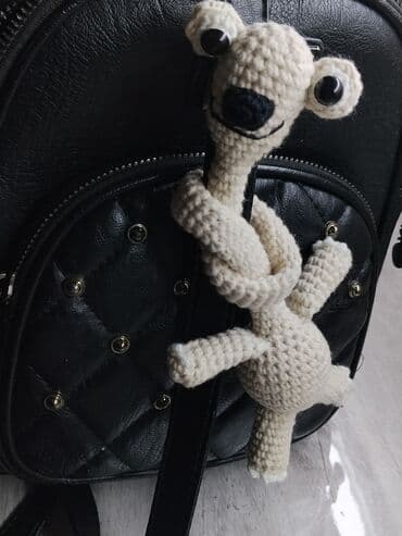 с перчатки: Вязаные игрушка-ленивец — 3