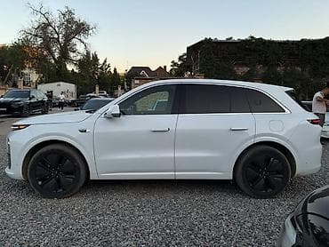 Продажа авто: Lixiang L6: 2024 г., 1.5 л, Автомат, Гибрид, Кроссовер — 10
