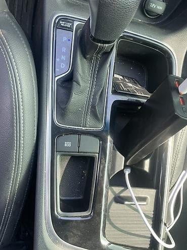 Hyundai Sonata: 2021 г., Автомат, Седан — 3