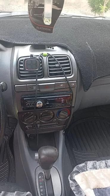 продаю карина: Hyundai Accent: 2001 г., 1.6 л, Автомат, Бензин, Седан — 4