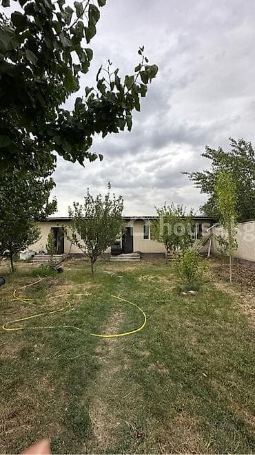 дом 2 этажный купить: Просторный двухэтажный дом с ухоженным двором и крытой террасой. - — 6