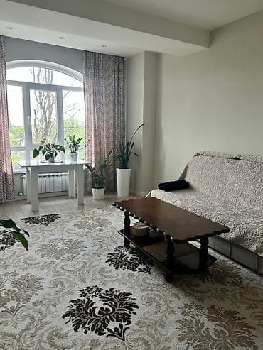 студия на долгий срок: 2 комнаты — 3