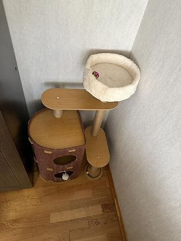 уличный домик для кошки: Игровой комплекс для кошек с домиком и лежанкой - Габариты: 40 см — 2