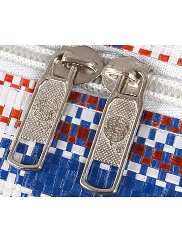 хозяйственная сумка на колесах: Новые клетчатые сумки. Есть все размеры. 50 см - 220 60 см - 250 70 см — 3