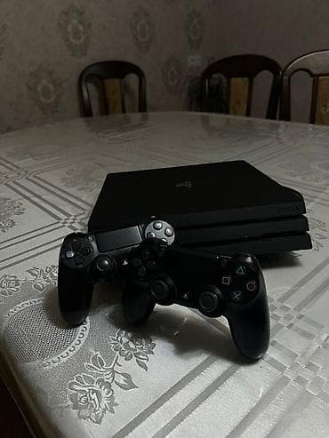 Sony PlayStation 4 Pro (чёрная) “Продаю PlayStation 4 Pro (1TB) в