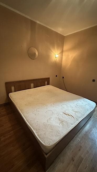 кровати полуторки: Двуспальная кровать, С матрасом, длина - 200 см — 2