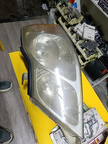 ноускат лексус: Передняя правая фара Toyota — 2