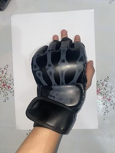 черные перчатки: Перчатки для ММА/ударных единоборств с открытыми пальцами - Дизайн — 1