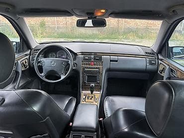 210 дерево: Mercedes-Benz E-Class: 2001 г., 4.3 л, Автомат, Бензин, Седан — 5