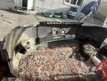 правое крыло фит: Бампер Toyota — 4