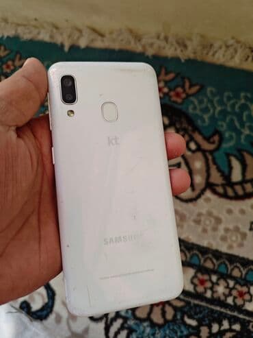 Samsung Galaxy S25, Б/у, 64 ГБ, цвет - Белый, 2 SIM