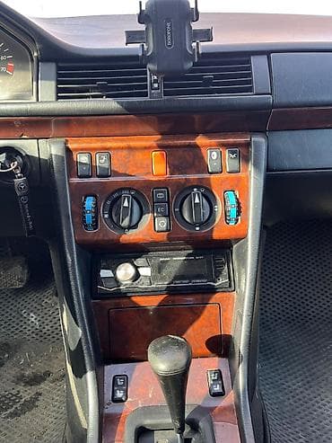 мерс сшка: Mercedes-Benz W124: 1995 г., 2.8 л, Автомат, Бензин, Седан — 10