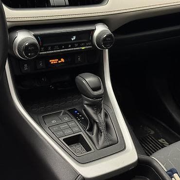 Toyota RAV4: 2019 г., 2.5 л, Автомат, Кроссовер — 5