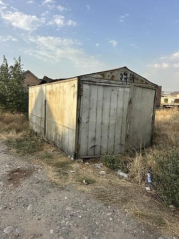 15 м², Металлический