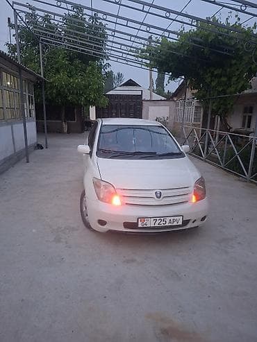обмен на жазз: Toyota Ist: 2004 г., Автомат, Хэтчбэк — 7