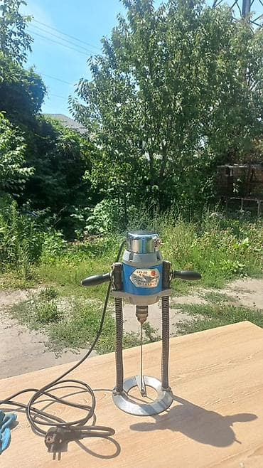 Комплект оборудования для раскроя и пошива Состав: - Настольная at lalafo.kg Комплект оборудования для раскроя и пошива Состав: - Настольная