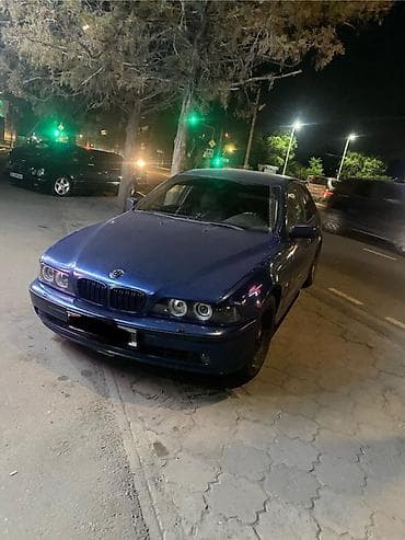 помпа е39: BMW 5 series: 2000 г., 2.5 л, Механика, Бензин, Седан — 1