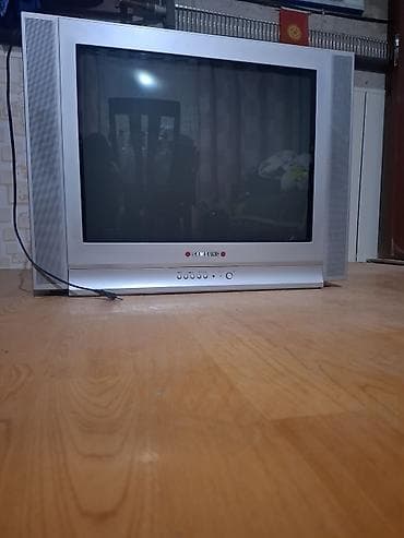 ТВ и видео: Телевизор Samsung (ЭЛТ/кинескопный) - Диагональ экрана около 29–32" — 1