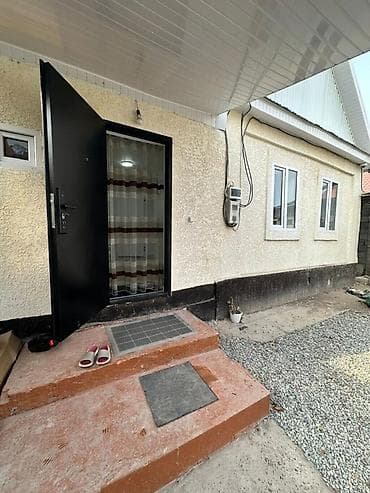 продаю дом бишкек маевка: 🏡 Продается дом 📍 Бишкек, Маевка 🛏️ Комнат: 4 📐 Площадь дома: 80 м² 🌿 — 4