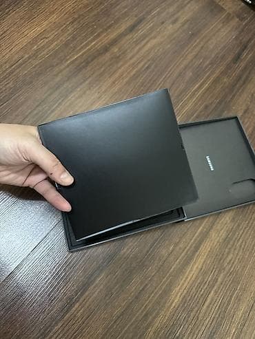 чоппер самсунг: Samsung Galaxy Fold, Новый, 256 ГБ, цвет - Черный — 3